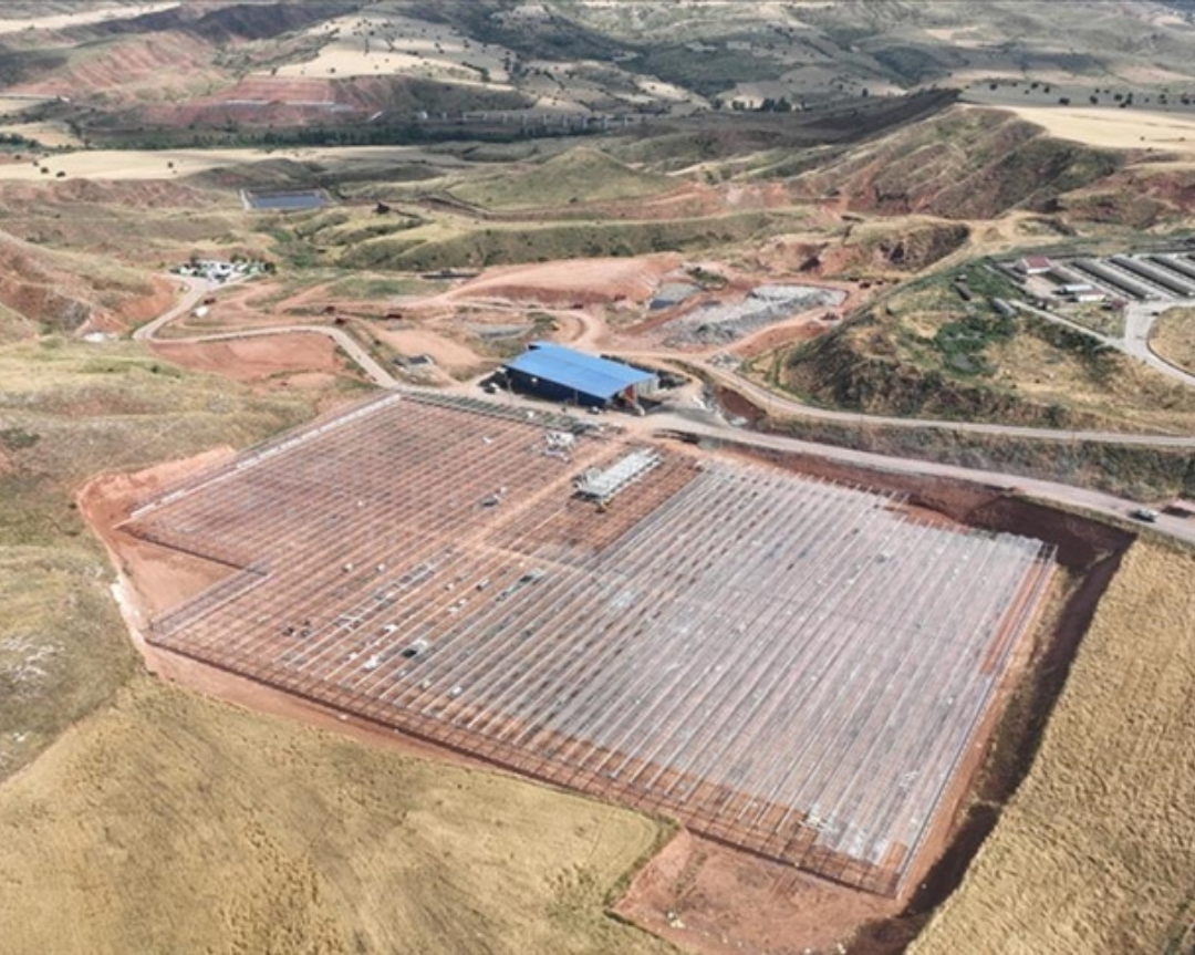 The glass greenhouse project in Sivas, where 100 people will be employed, has recently come to an end
